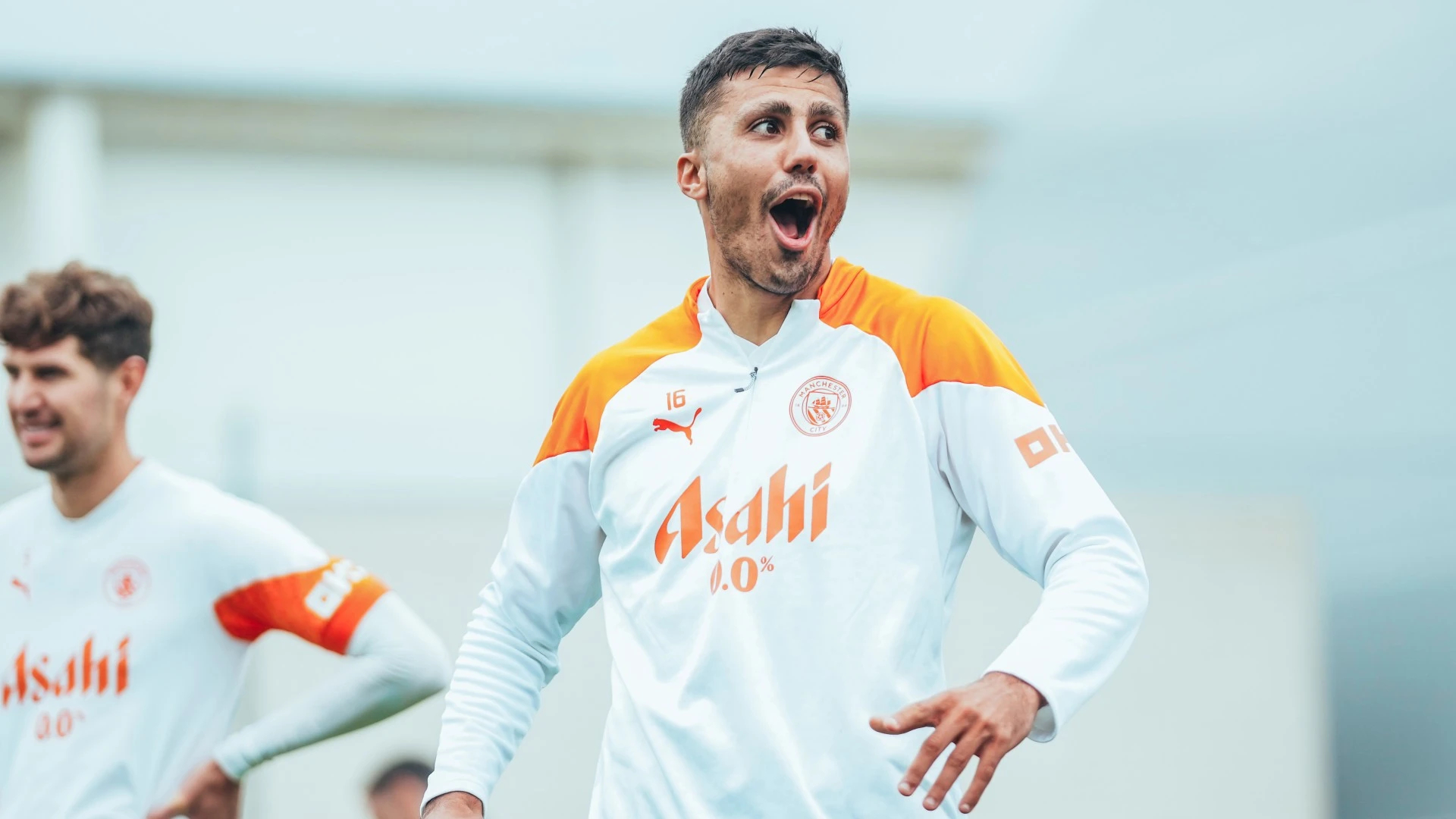 赛前曼城备战德甲，扳平良机细节曝光，悬念犹存，赛季目标并未改变的简单介绍