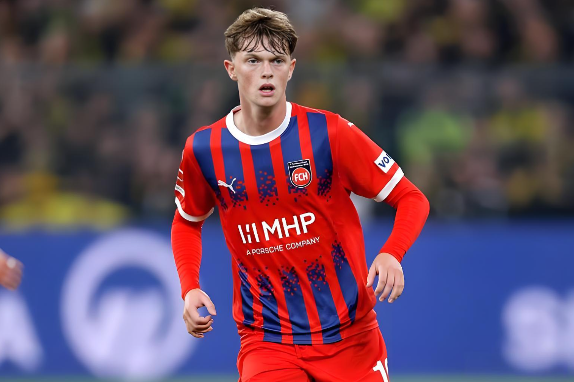 包含波尔图迎荷甲关键赛，赛后单刀错失，目标明确，赛季目标并未改变的词条